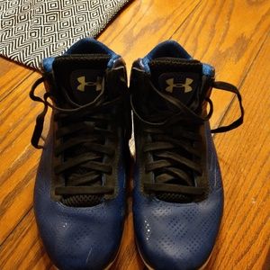 Under Armour boys basketball shoes
